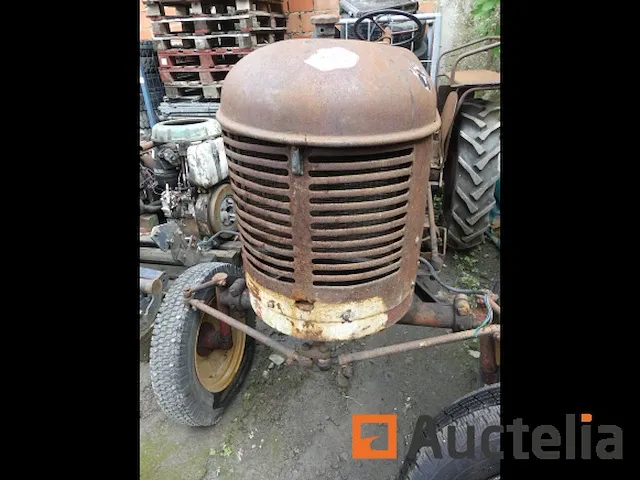 Tractoren (voor verzamelaars) massey harris 820 - afbeelding 4 van  15