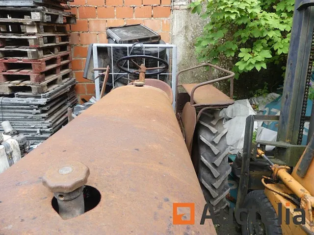 Tractoren (voor verzamelaars) massey harris 820 - afbeelding 12 van  15
