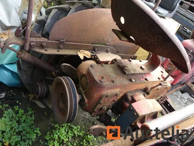 Tractoren (voor verzamelaars) massey harris 820 - afbeelding 15 van  15