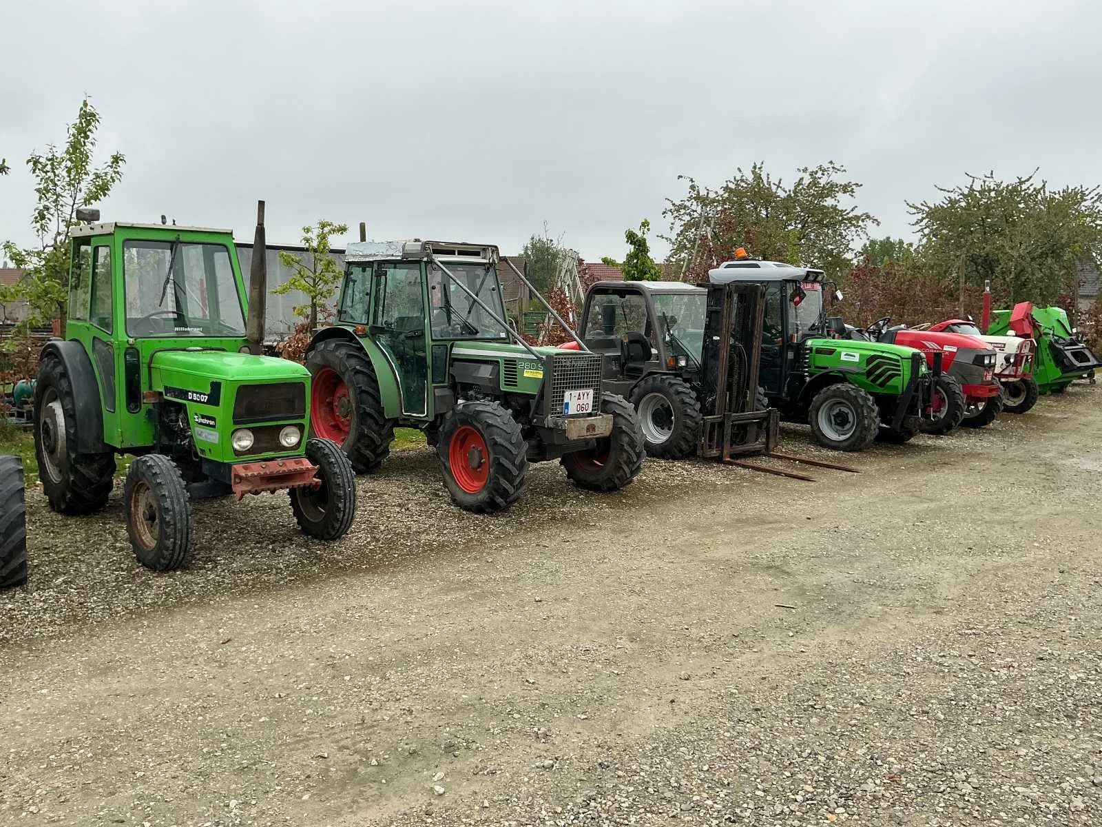 Tractoren, vrachtwagen, land-, tuinbouw- en fruitteeltmachines