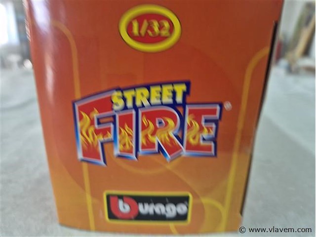 Trailer street fire - afbeelding 3 van  3