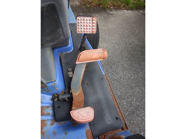 Traktor iseki txg23 - afbeelding 2 van  16