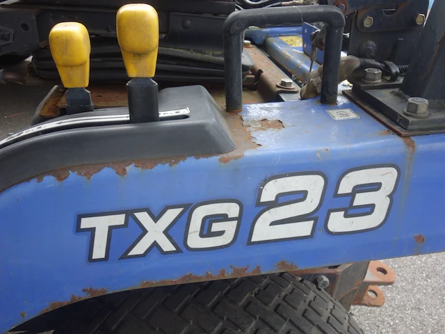 Traktor iseki txg23 - afbeelding 4 van  16