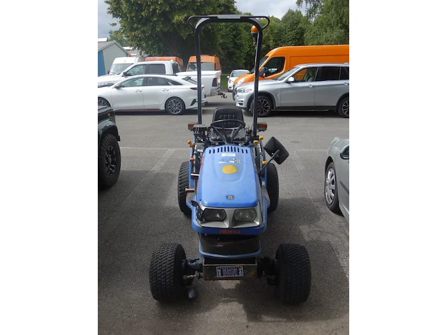 Traktor iseki txg23 - afbeelding 10 van  16