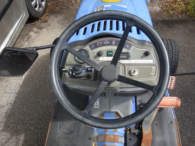 Traktor iseki txg23 - afbeelding 12 van  16