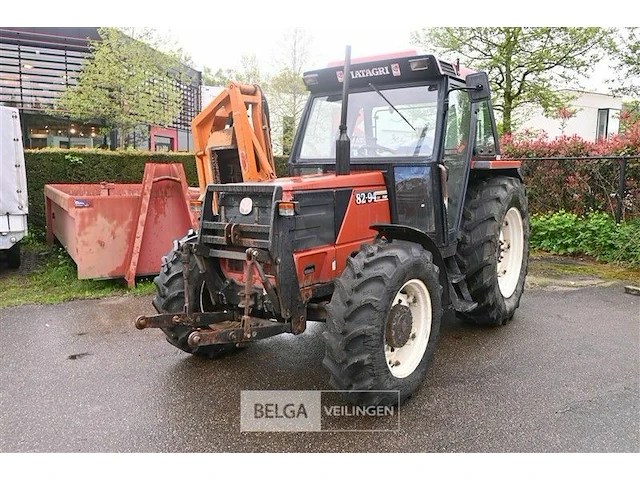 Traktorfiat 82-94 dt met vaste armklepelmaaier - afbeelding 1 van  15