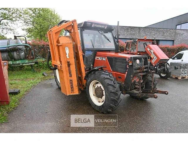 Traktorfiat 82-94 dt met vaste armklepelmaaier - afbeelding 8 van  15