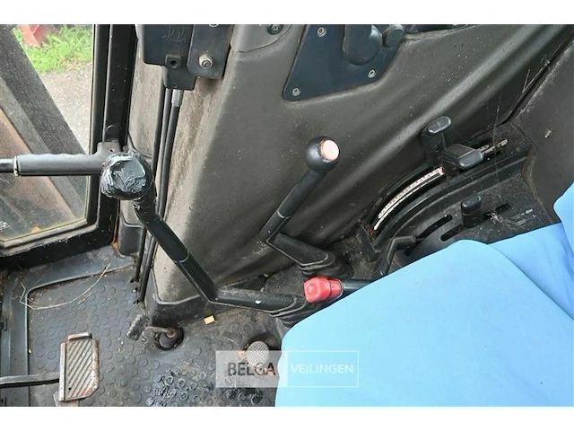 Traktorfiat 82-94 dt met vaste armklepelmaaier - afbeelding 11 van  15