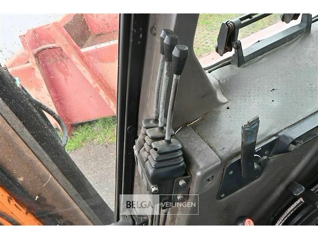 Traktorfiat 82-94 dt met vaste armklepelmaaier - afbeelding 12 van  15