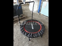 Trampoline trainen - afbeelding 2 van  5