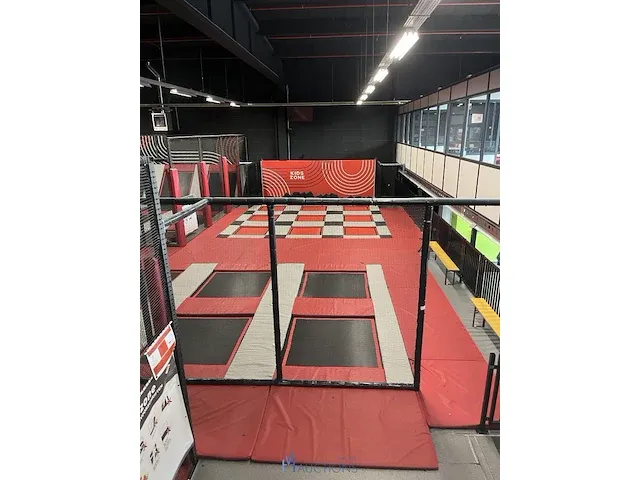 Trampolinepark van plm - afbeelding 12 van  77