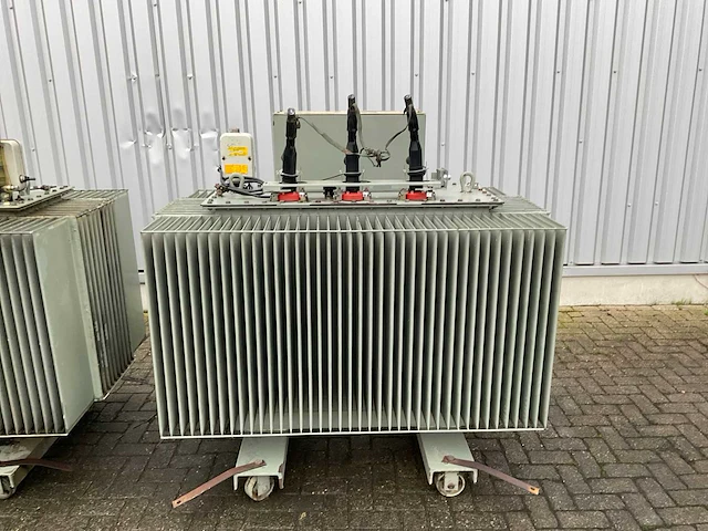 Transformator (2x) - afbeelding 2 van  7