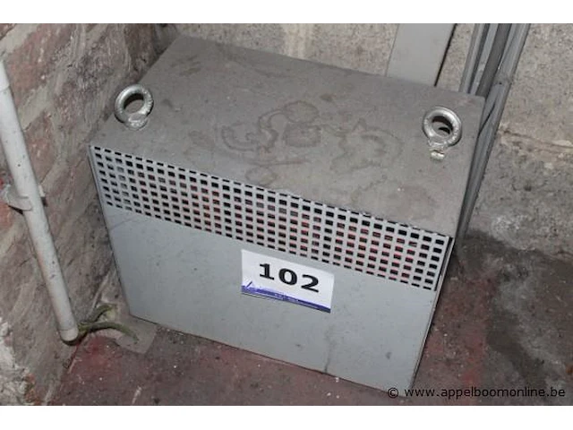 Transformator 400v - 230v - afbeelding 1 van  2