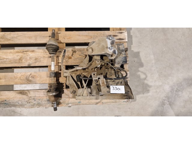 Transmissie en cardan van ford fiesta st line 1.6 tdci, bouwjaar: 2009, in werkende staat. - afbeelding 1 van  3