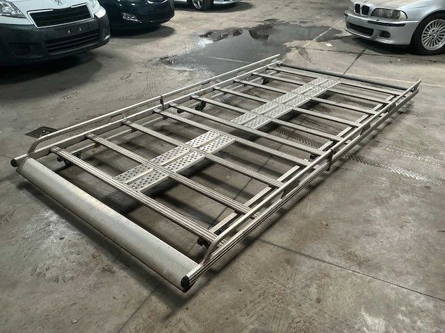 Transport en logistiek dakdrager - afbeelding 2 van  4