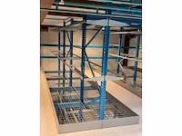 Transport en magazijnsysteem hangend goed - afbeelding 19 van  31
