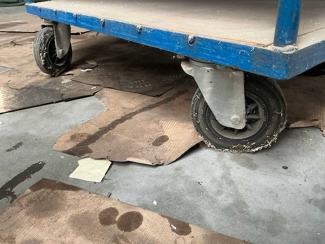 Transport kar - afbeelding 3 van  3