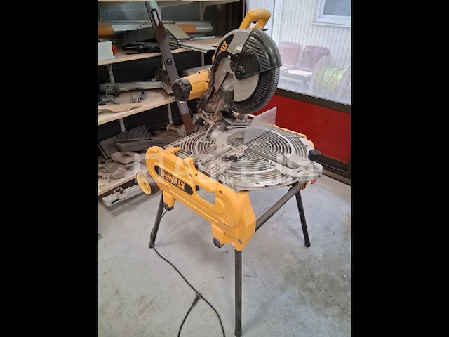 Transportabe tafelblad radiaalzaag - dewalt dws7085 - afbeelding 3 van  8