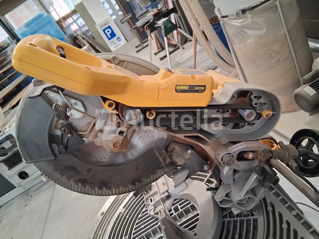 Transportabe tafelblad radiaalzaag - dewalt dws7085 - afbeelding 4 van  8