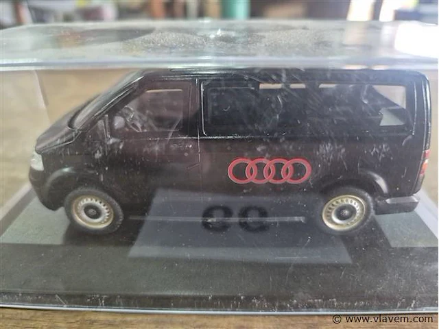 Transporter audi - afbeelding 2 van  3
