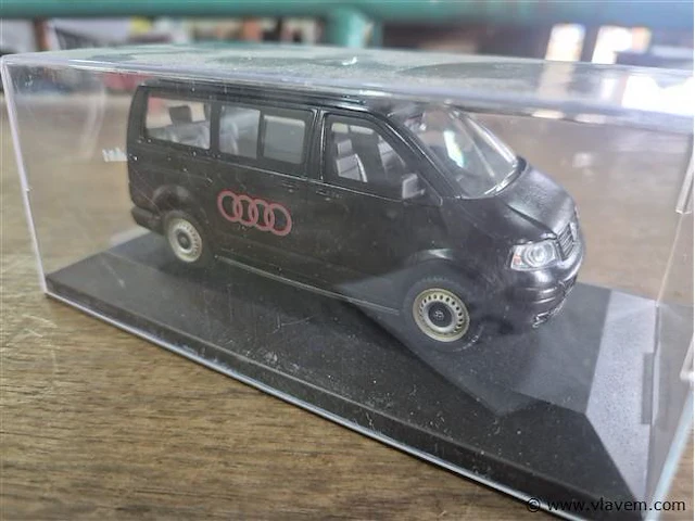 Transporter audi - afbeelding 3 van  3