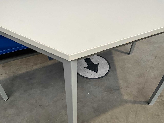 Trapezium tafel (8x) - afbeelding 3 van  4