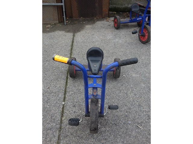 Trapfiets 3wieler - afbeelding 2 van  2