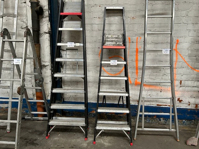 Trapladder altrex - afbeelding 1 van  3