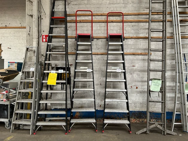Trapladder altrex - afbeelding 1 van  6