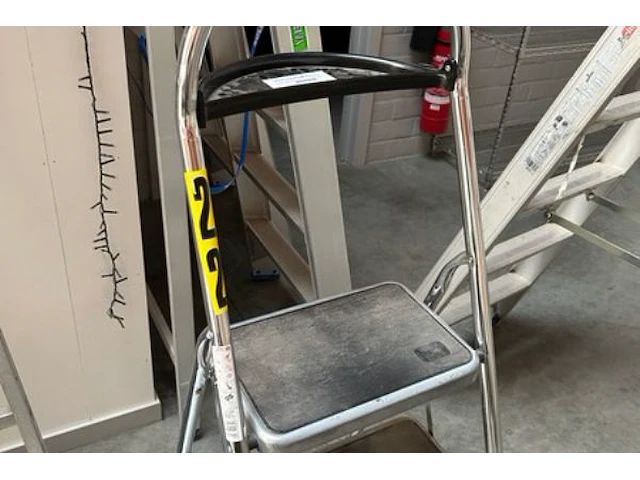 Trapladder cab - afbeelding 2 van  3