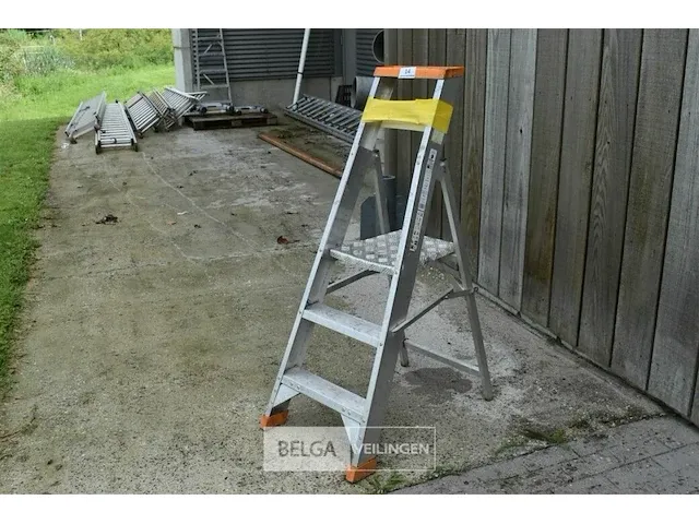 Trapladder petry tio103 1m37 0,64 platvorm - afbeelding 1 van  4