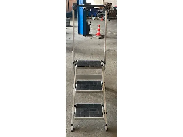 Trapladder - afbeelding 1 van  4