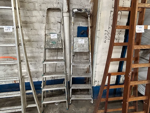 Trapladder - afbeelding 1 van  4