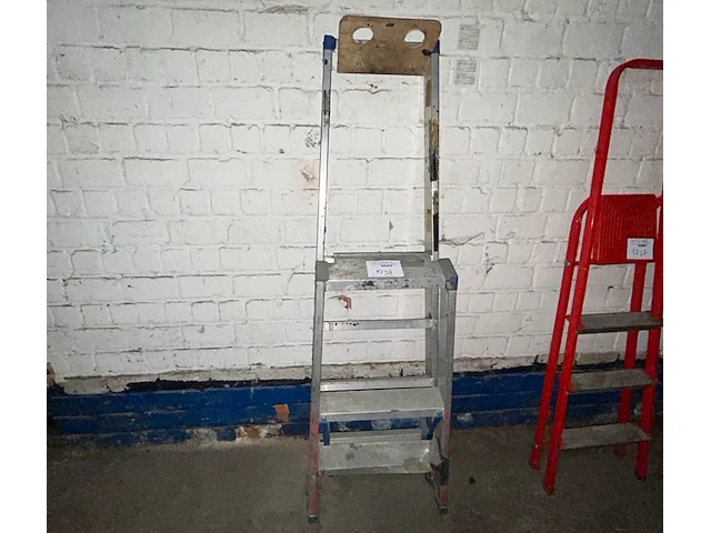 Trapladder - afbeelding 1 van  3