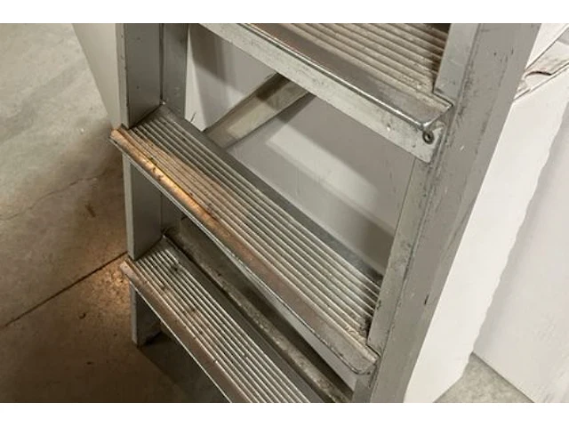 Trapladder - afbeelding 3 van  4
