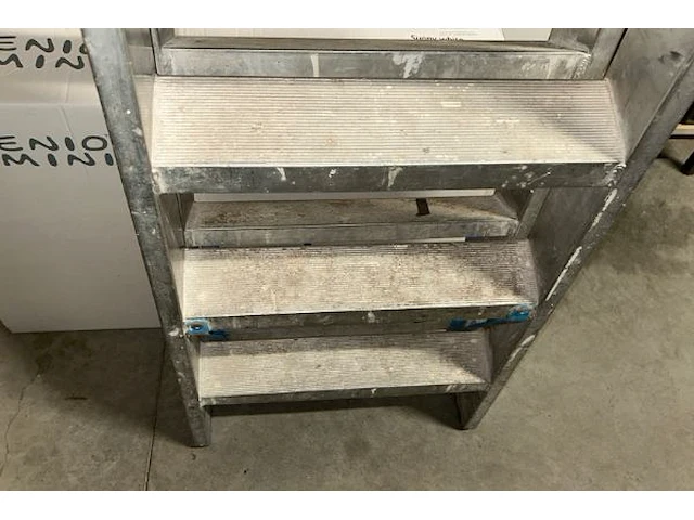 Trapladder - afbeelding 3 van  3