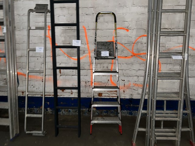 Trapladder - afbeelding 1 van  3