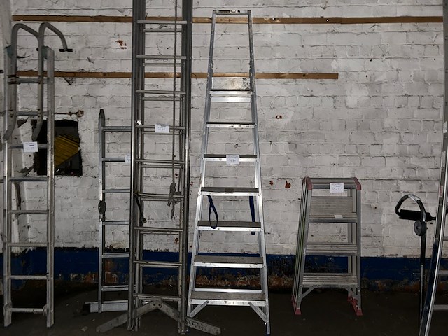 Trapladder - afbeelding 1 van  3