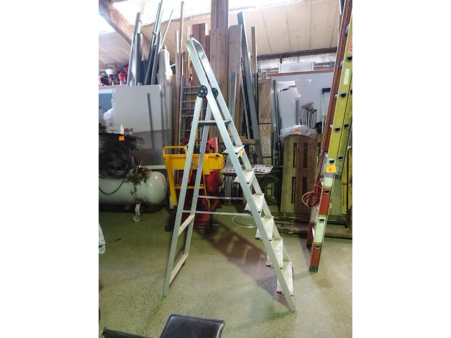 Trapladder - afbeelding 1 van  2