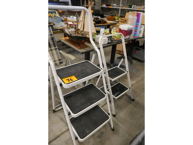 Trapladders 2 stuks - afbeelding 1 van  3