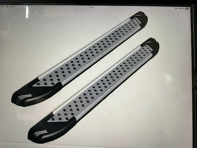 Treeplanken links + rechts voor renault l3 master vanaf bouwjaar 2007 - afbeelding 1 van  1