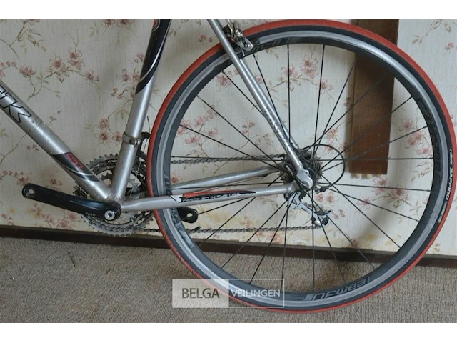Trek 1200sl koersfiets - afbeelding 2 van  3
