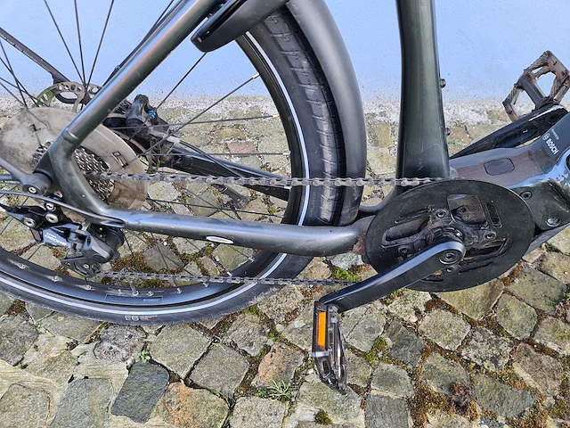 Trek allant + 8s 625wh - afbeelding 9 van  10