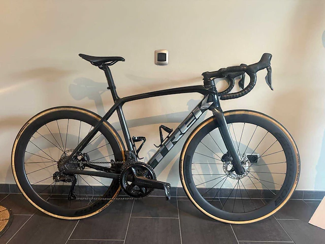 Trek emonda sl06 racefiets - afbeelding 1 van  10