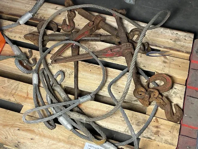 Trek en hijsmateriaal - afbeelding 1 van  5