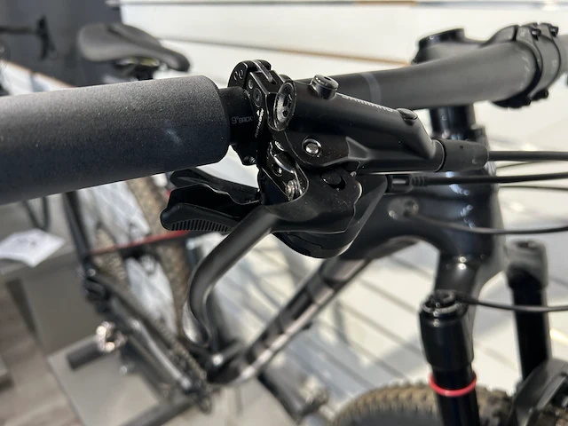Trek supercaliber 9.7 (s) - mountainbike - afbeelding 2 van  5