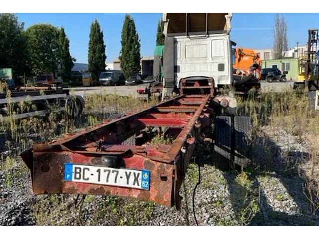Trekker iveco eurocargo - afbeelding 6 van  11