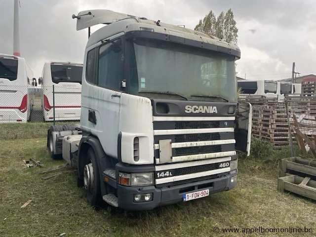 Trekker scania r144la4x2na/2, diesel,14190cm³,kw ng, 1e inschr 21/1/99, vlur4x20009037538, 150436km,co²-uitstoot ng,euro ng,kenteken i (ii ontbreekt),gelijkvormigheidsattest,keuring met beperkte geldigheid tot 10/3/18,1sleutel, niet in rijdende staat - afbeelding 1 van  23