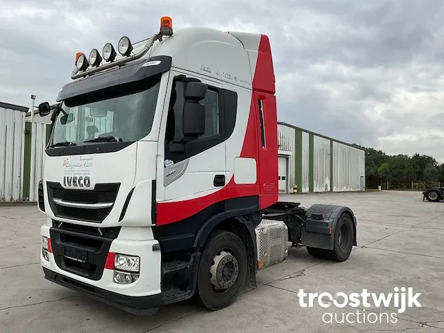 Trekker - afbeelding 1 van  28
