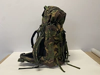 Trekrugzak legermotief - survival